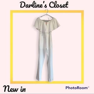 White off shoulders jumpsuit.